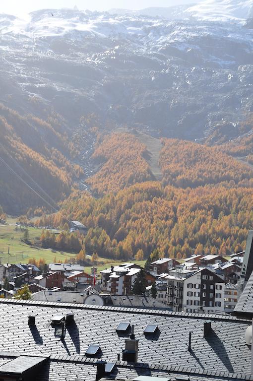 Apartmenthaus Holiday Saas-Fee Exterior photo