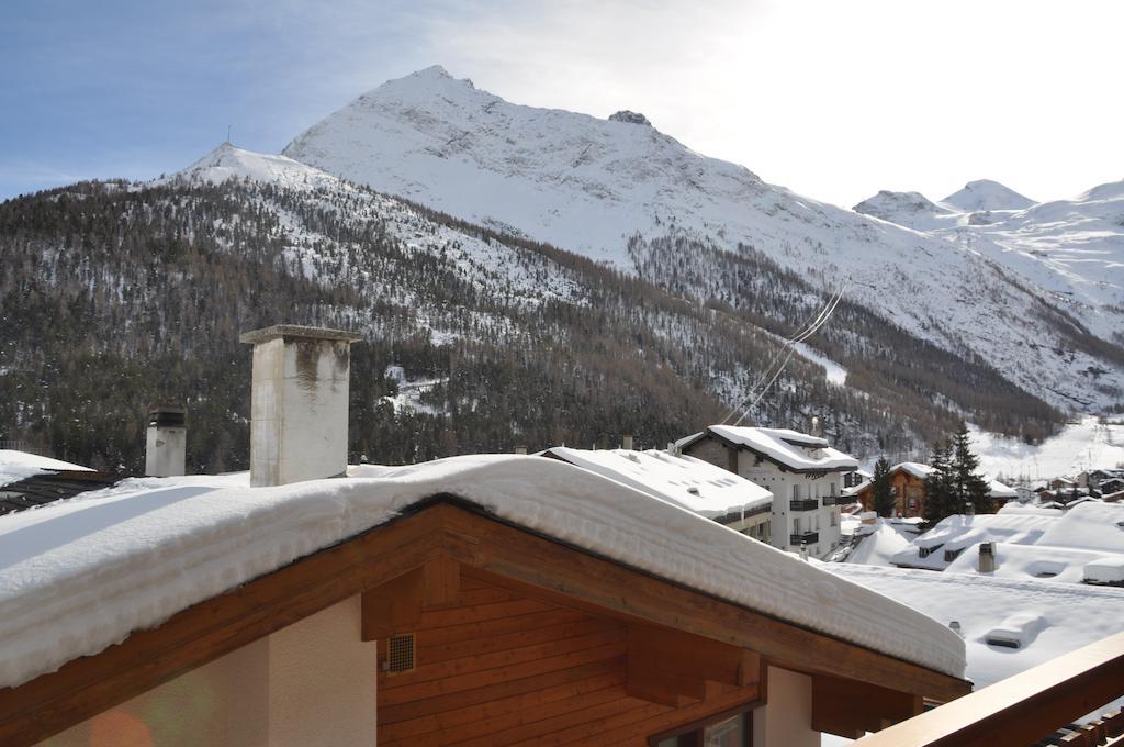 Apartmenthaus Holiday Saas-Fee Exterior photo