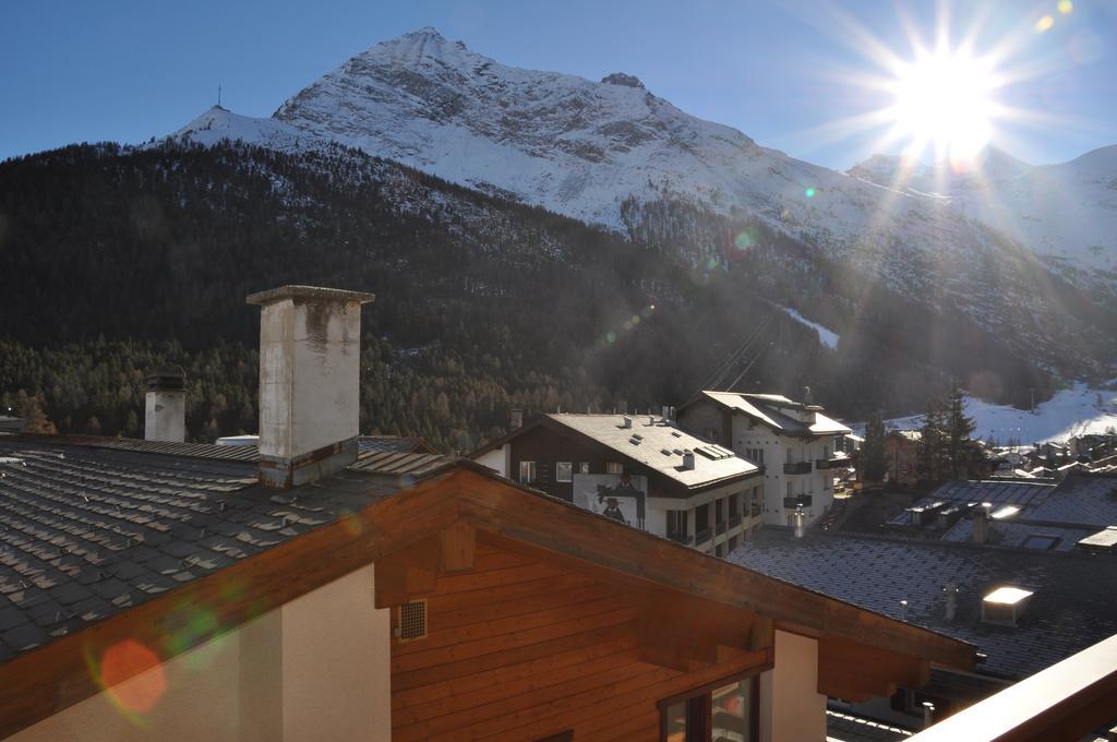 Apartmenthaus Holiday Saas-Fee Exterior photo